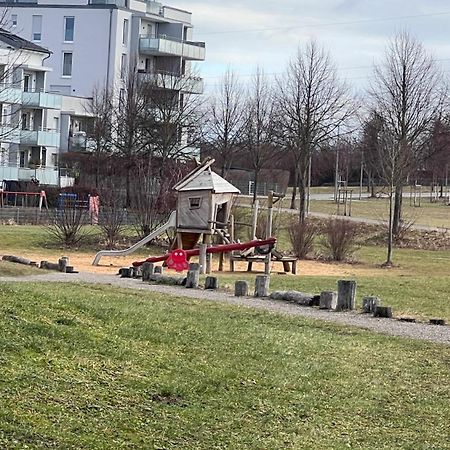 Grosse Ferienwohnung In Augsburg Mit Balkon Екстериор снимка