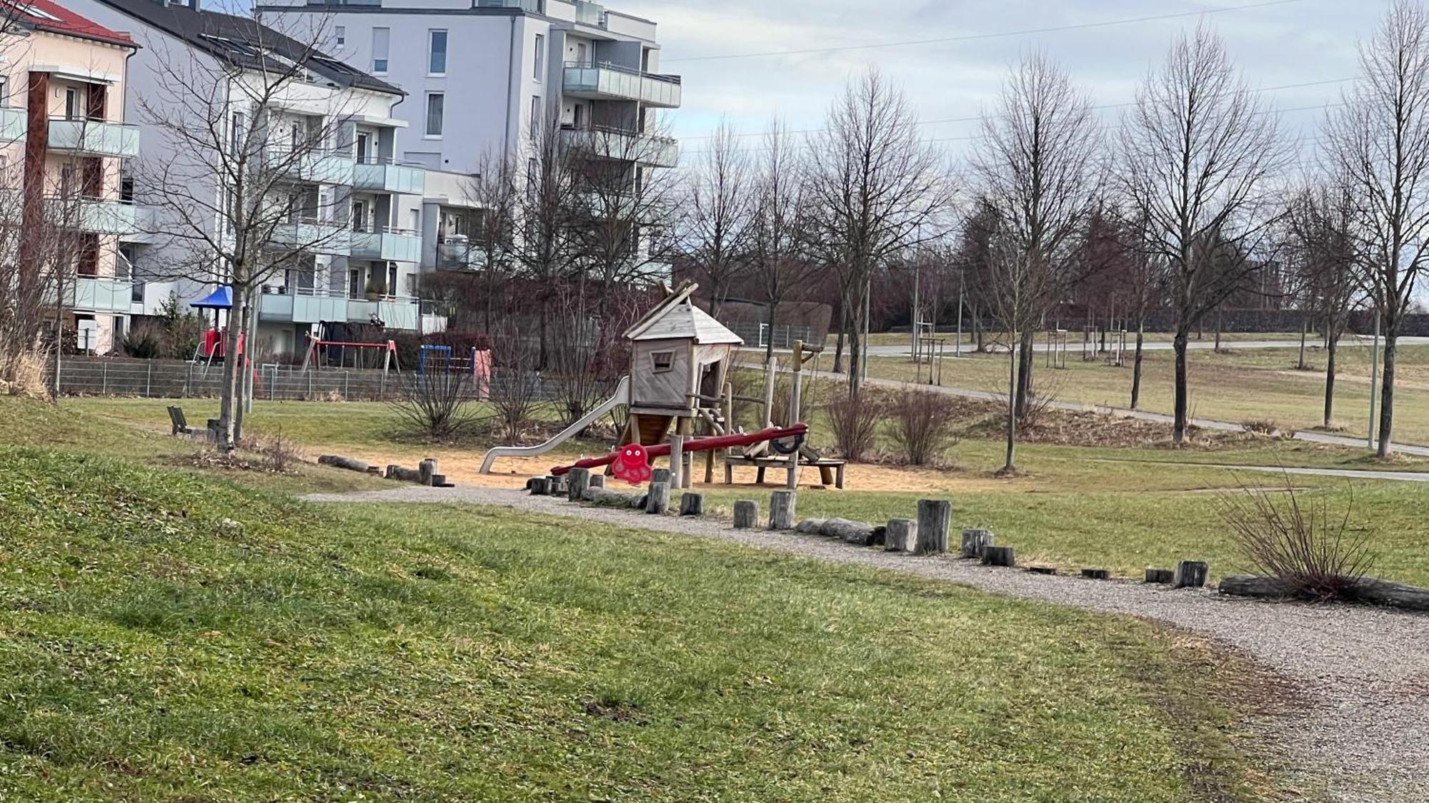 Grosse Ferienwohnung In Augsburg Mit Balkon Екстериор снимка